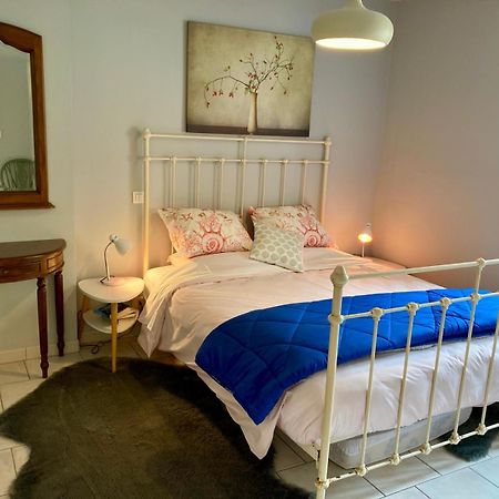 3 Star Surdespine Historic 4 Chateaux Lastours Air Conditioned Exterior photo