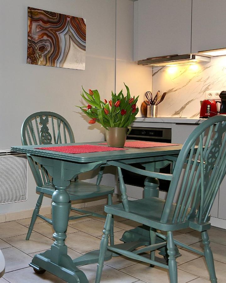 3 Star Surdespine Historic 4 Chateaux Lastours Air Conditioned Exterior photo